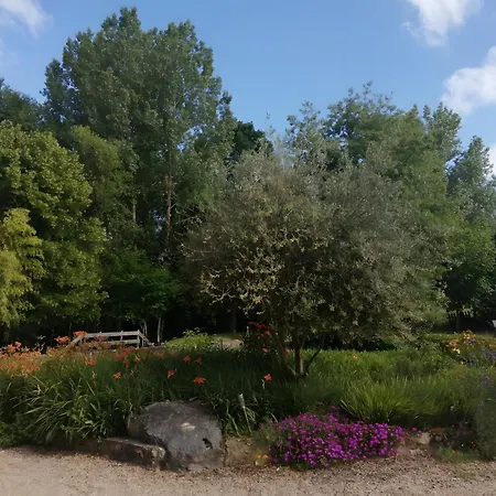 Nid De Paille Nyaraló